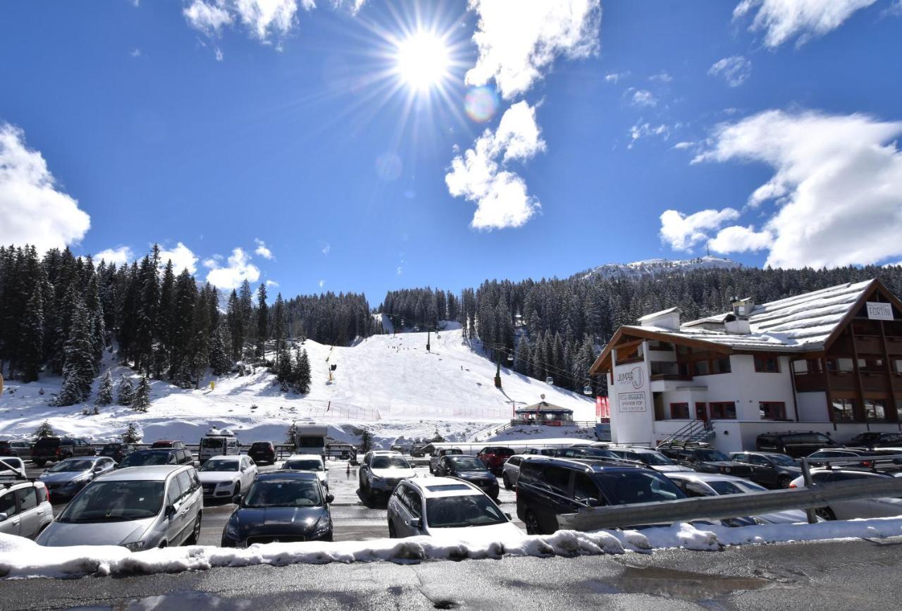 Ville Golf & Ski มาดอนนาดีกัมปิโญ ภายนอก รูปภาพ